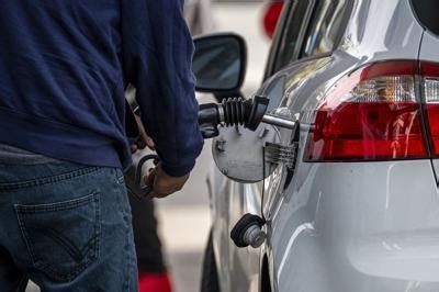 Gas prices drop more than 60 days in a row